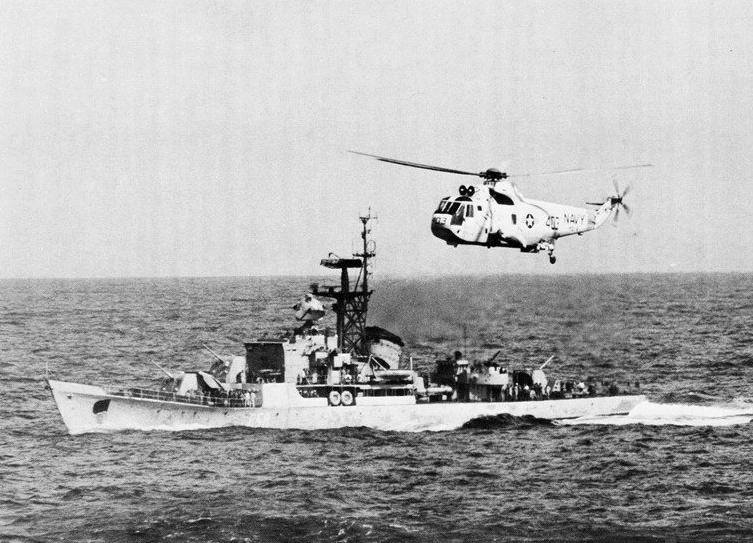 SH-3D of HS-4 over a Soviet Riga class frigate 1971