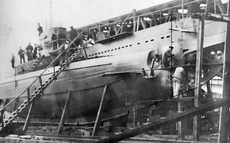 The_assembly_of_a_SM_U-31_submarine_in_the_Ganz-Danubius_company