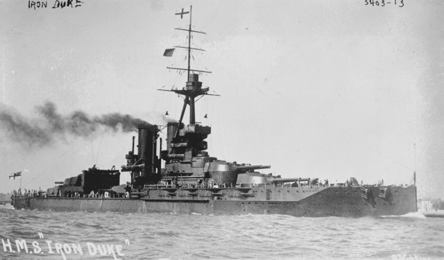 HMS_Iron_Duke-underway