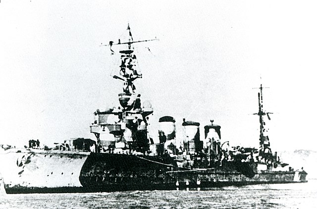 Japanese cruiser Tama in 1942 camoufaged