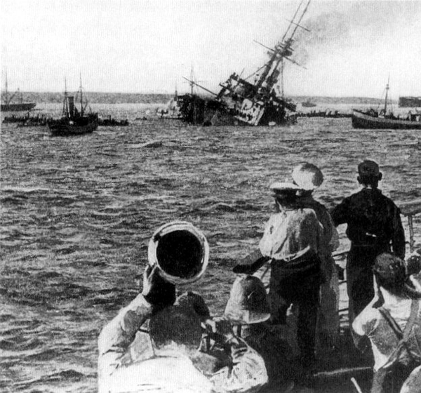 HMS Majestic sank on 27 May 1915