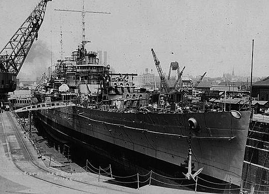 USS Brooklyn in construction. Shipyard archive - Credits navsource.org