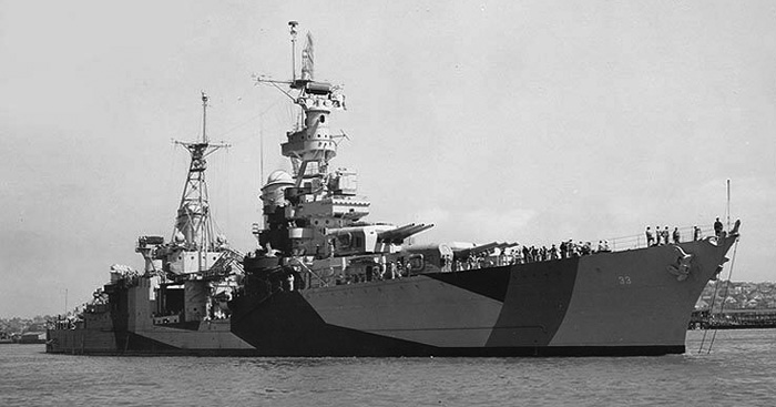 USS_Portland_Mare_Island_Naval_Shipyard_30_July_1944