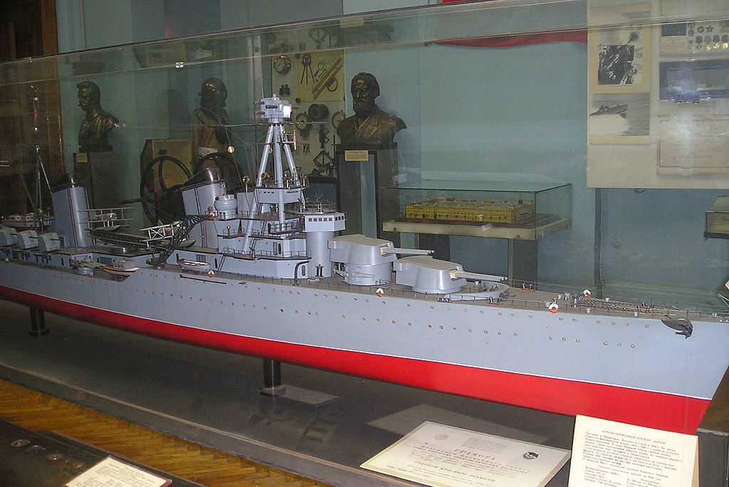 Shipyard model of the Kirov