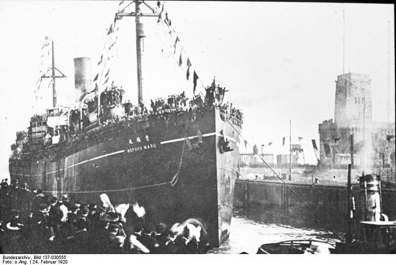 German POWs bring back to Wilhelmshaven by SS Kofuku Maru in February 1920 after a six years captivity