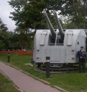 twin turret 102 mm