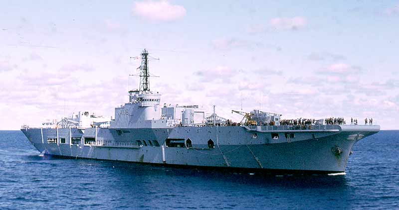 HMS Triump 1972