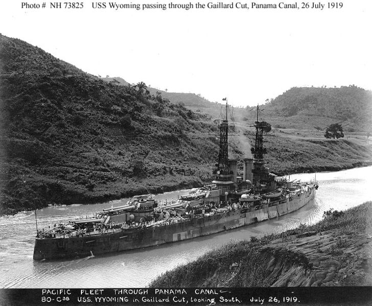 USS Wyoming through the Panama canal in 1919