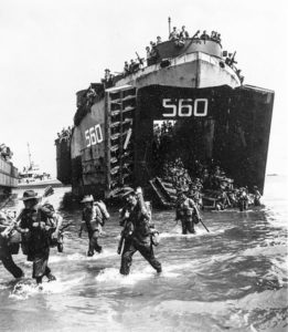 Australian_troops_land_from_USS_LST-560_at_Labuan_on_10_June_1945