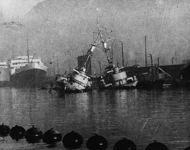 Toulon scuttling of the fleet. German photo, Bundesarchiv