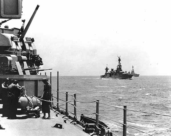 Wichita-Pensacola-Task_Force_18_at_sea_en_route_to_Guadalcanal_on_29_January_1943