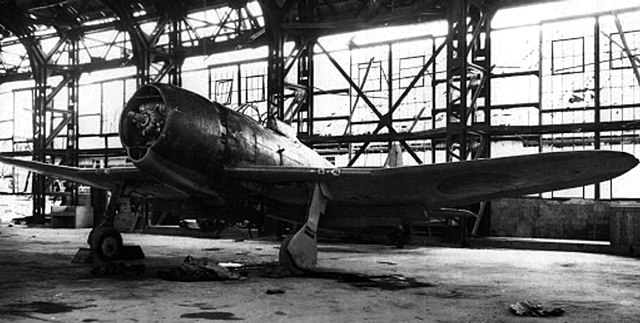 Mitsubishi_A7M2_in_a_hangar_1945