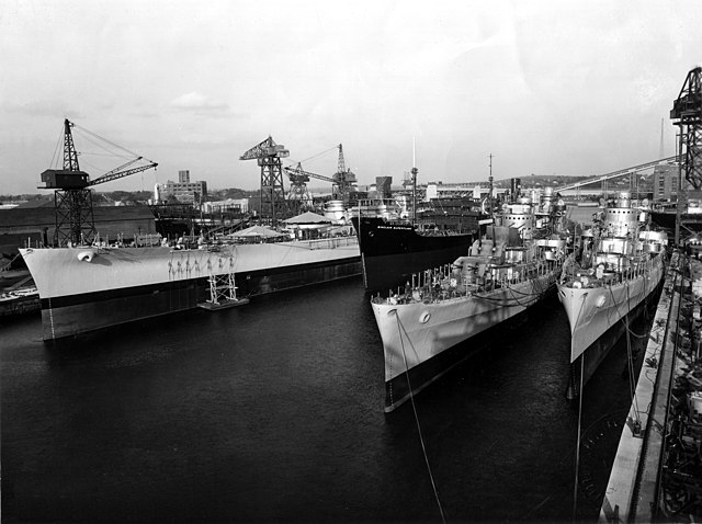 USS_Massachusetts_San_Diego_and_San_Juan_Fore_River_Shipyard_1941