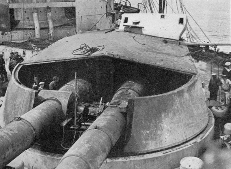 HMS Lion damage to Q-turret 1916