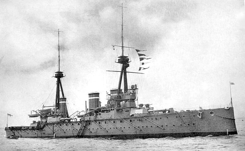 HMS Invincible in 1914.