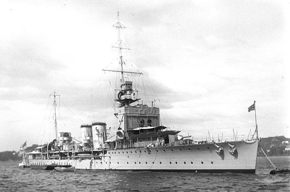 HMS DAUNTLESS 11 April 1924