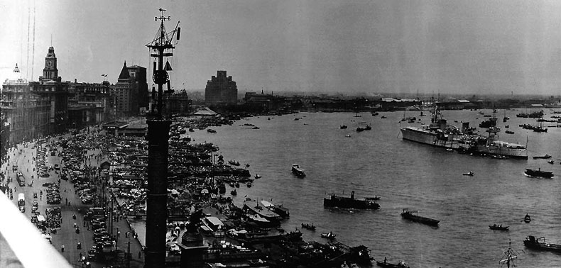 USS_Augusta_moored_at_Shanghai_1939